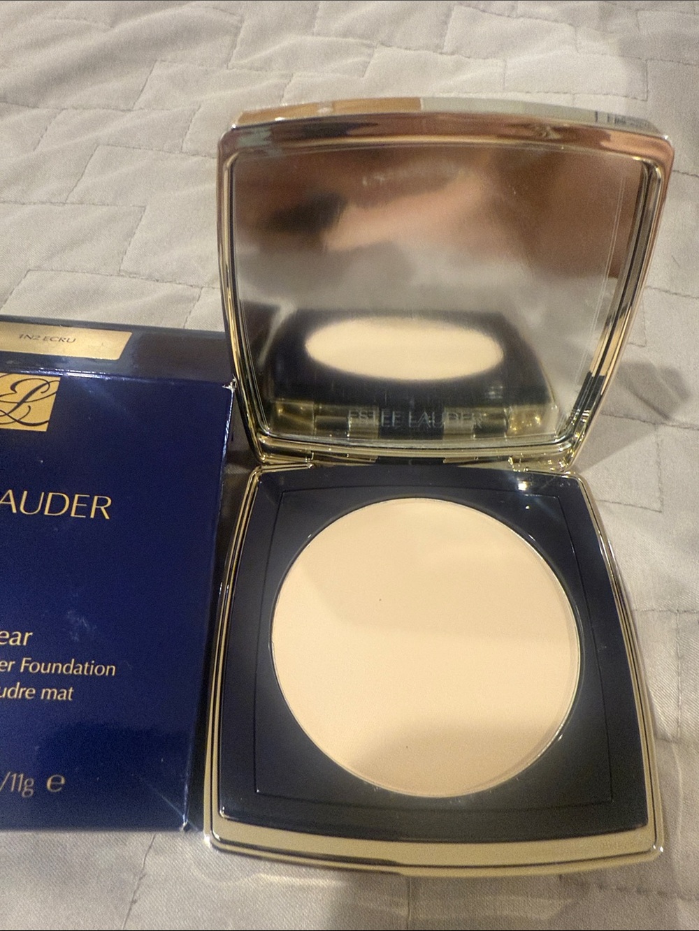 Estee Lauder Double Wear Matte Powder Foundation - Navy & Gold Compact 1N2ECRU